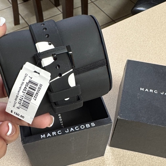 Marc Jacobs Monochrome Logo Watch - Picture 2 of 2